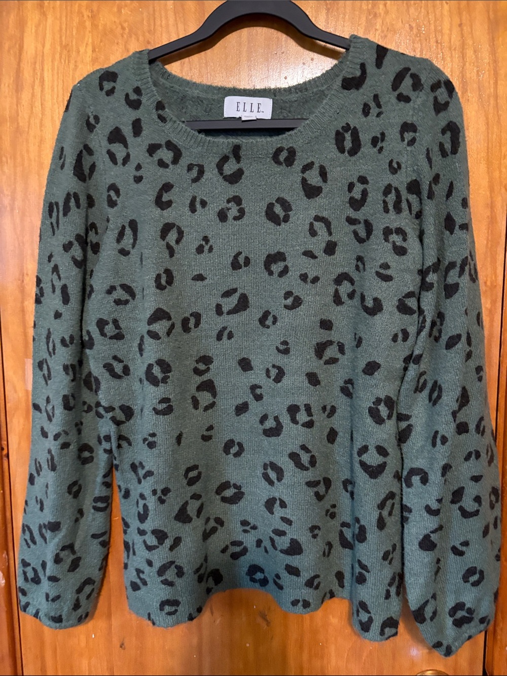 ELLE Green Leopard Print Crewneck Sweater - Size M
